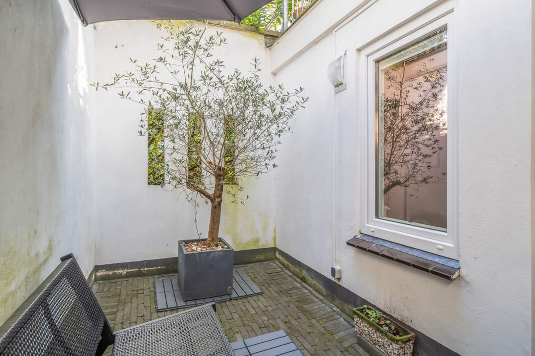 Foto 28 van Van Mierisstraat 32