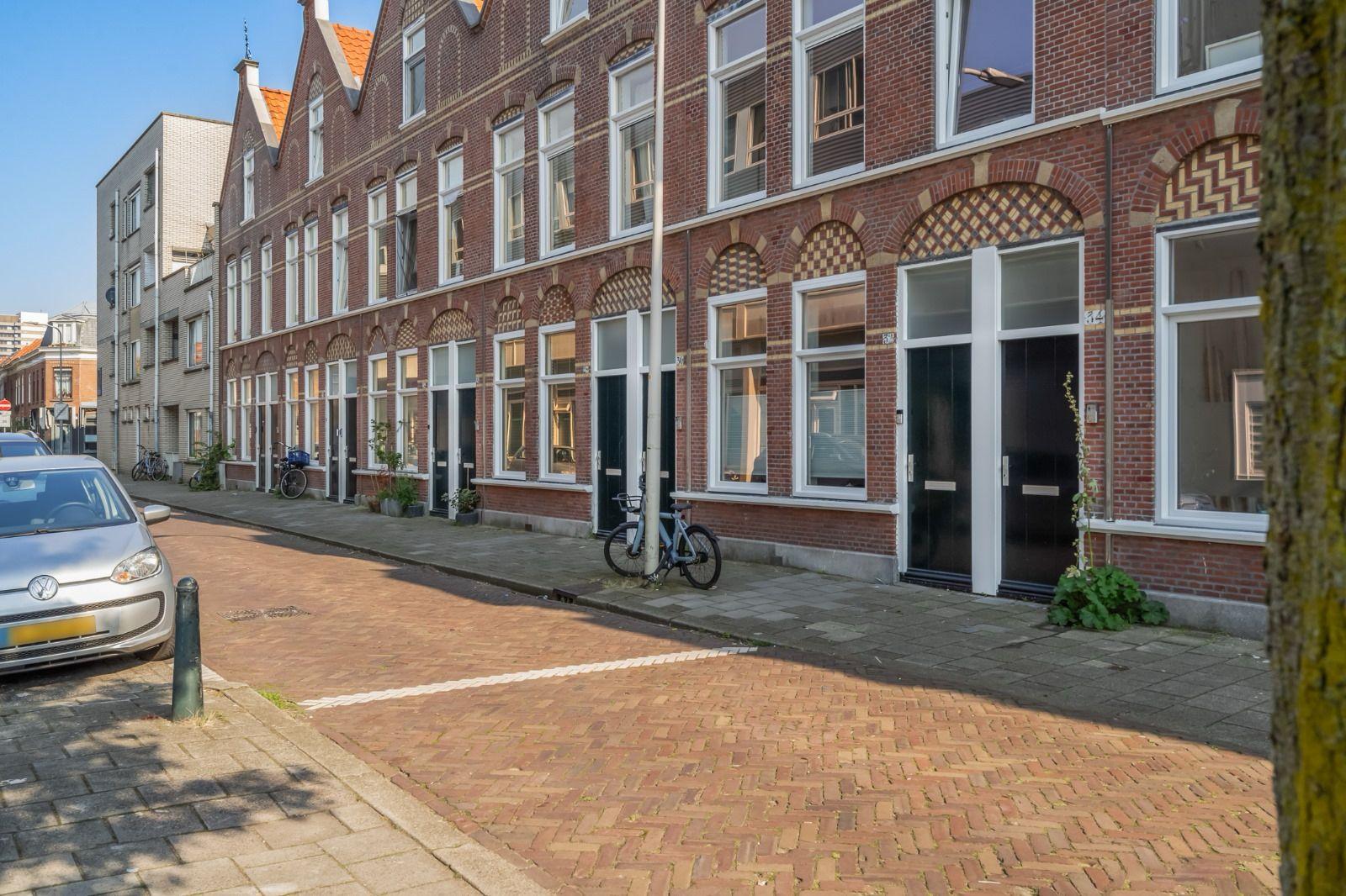 Foto 30 van Van Mierisstraat 32