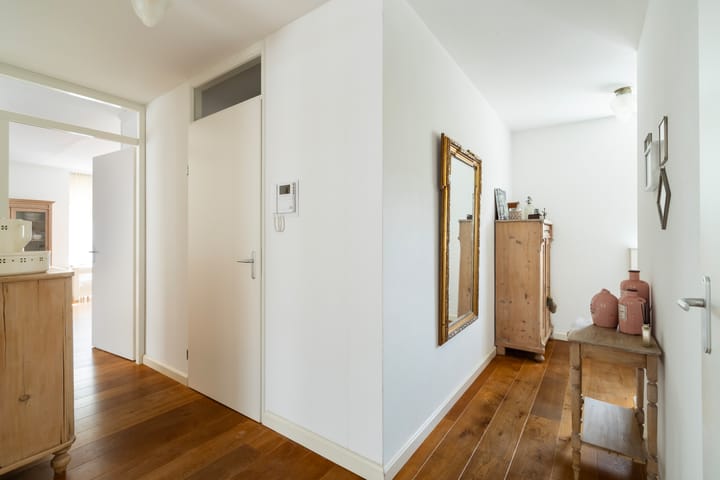 Photo 36 of Waalstraat 4-B