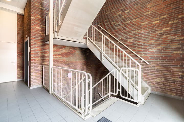 Photo 37 of Waalstraat 4-B