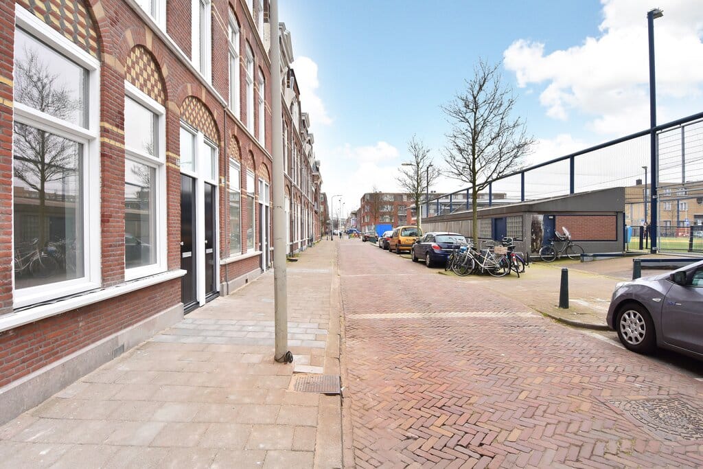 Foto 35 van Van Mierisstraat 32