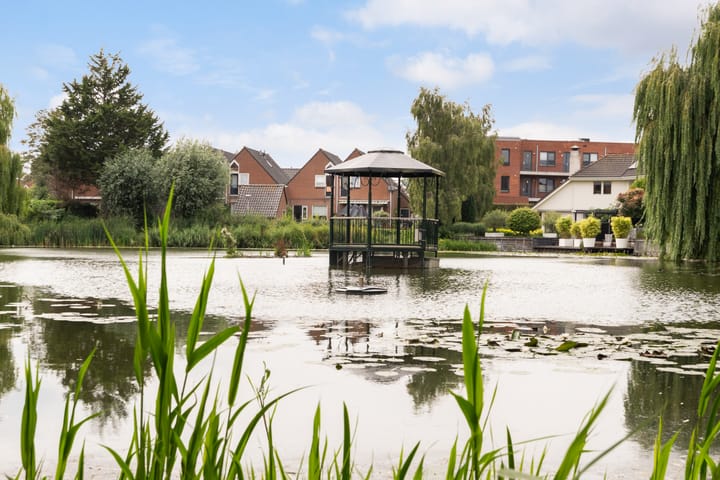 Photo 40 of Waalstraat 4-B