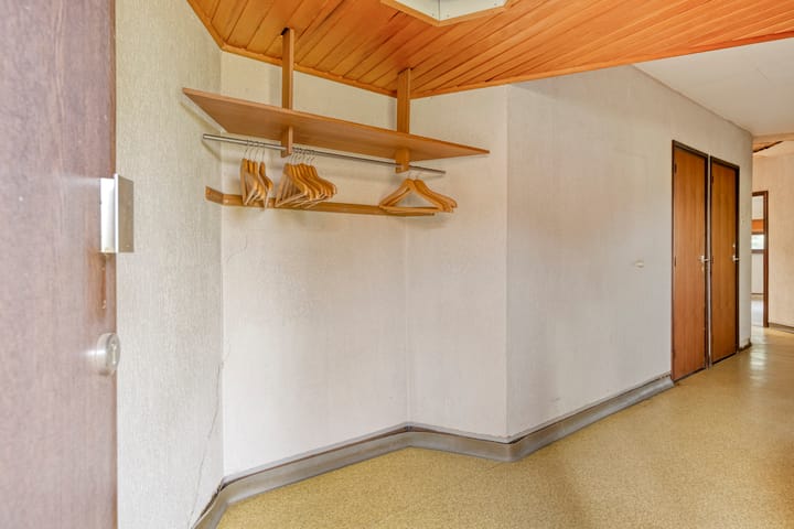 Photo 3 of Genzonweg 1