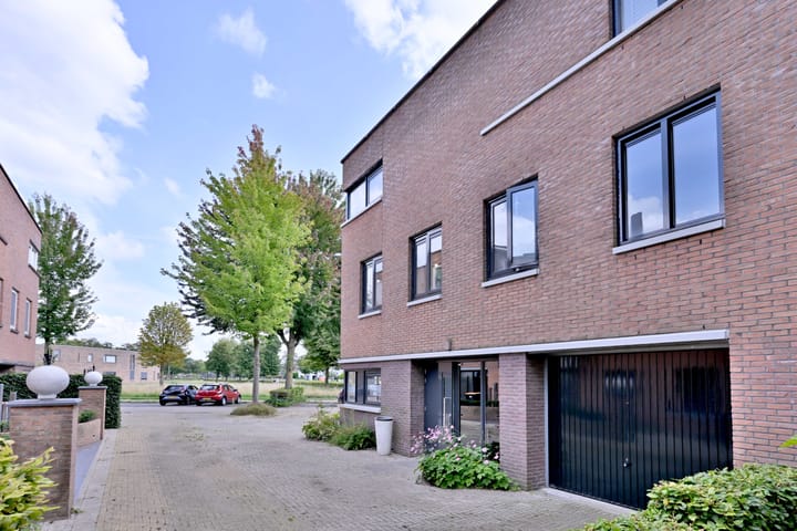 Photo 42 of Richard Holstraat 5