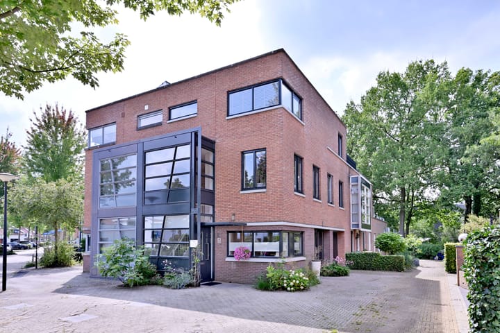 Photo 43 of Richard Holstraat 5