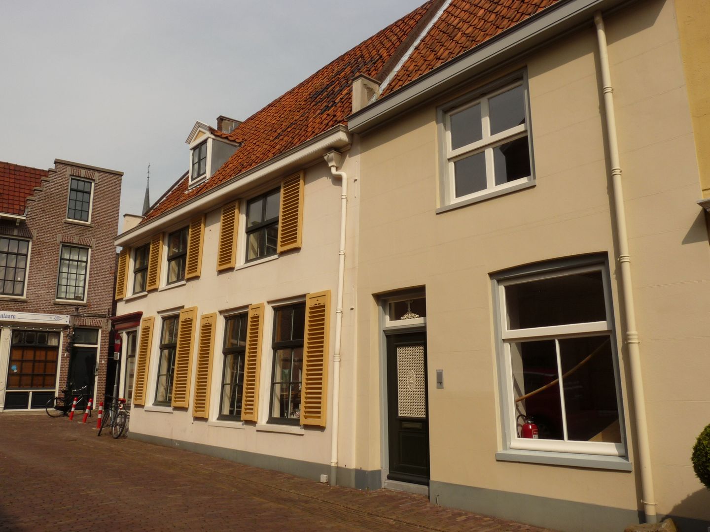 Bekijk foto 3 van Zuiderkerkstraat 1