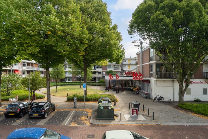 Foto 2 van Rivierenplein 31