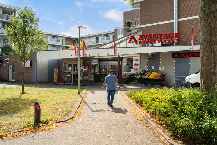 Foto 42 van Rivierenplein 31