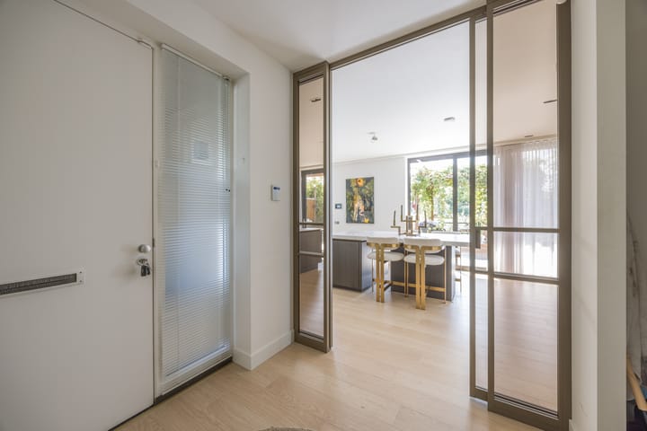 Foto 8 van Mattenbiesstraat 140