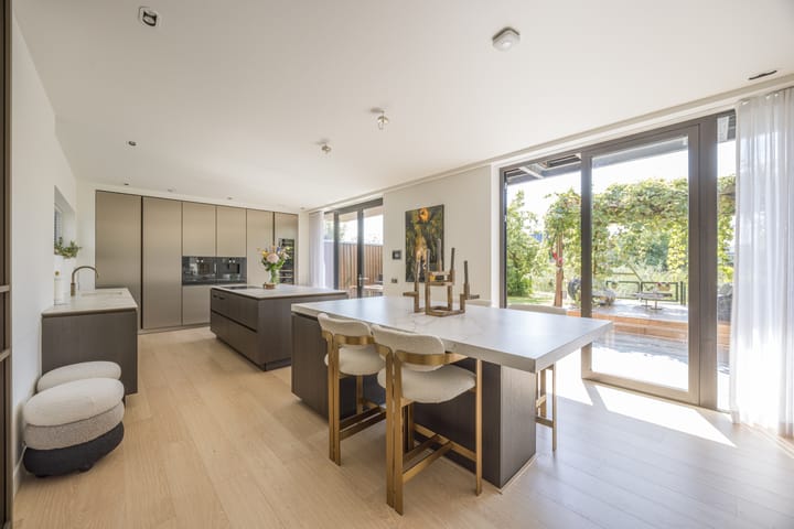 Foto 10 van Mattenbiesstraat 140