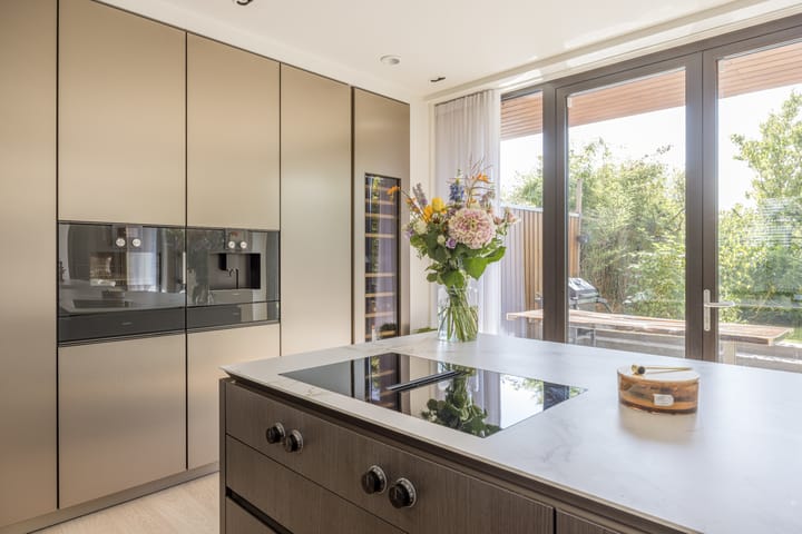 Foto 12 van Mattenbiesstraat 140