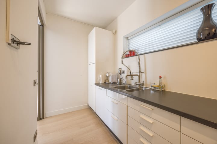 Foto 27 van Mattenbiesstraat 140