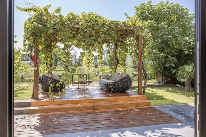 Foto 29 van Mattenbiesstraat 140