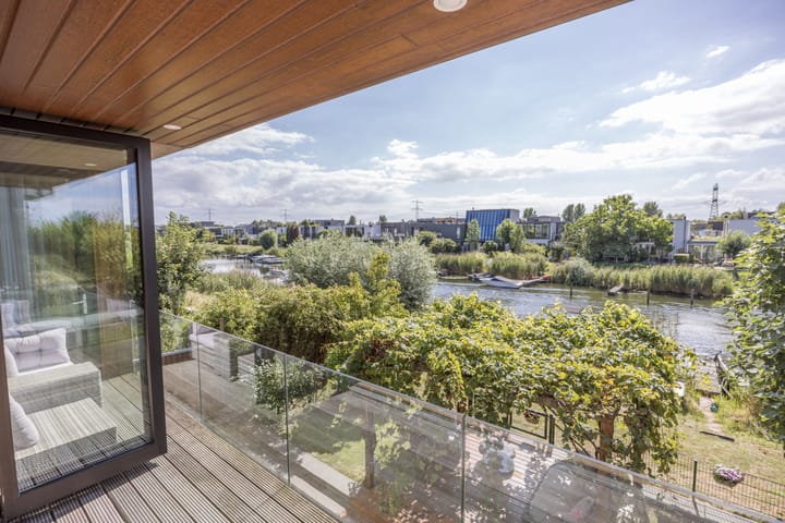 Foto 49 van Mattenbiesstraat 140