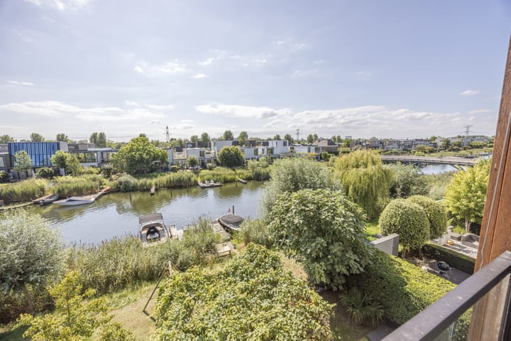 Foto 82 van Mattenbiesstraat 140