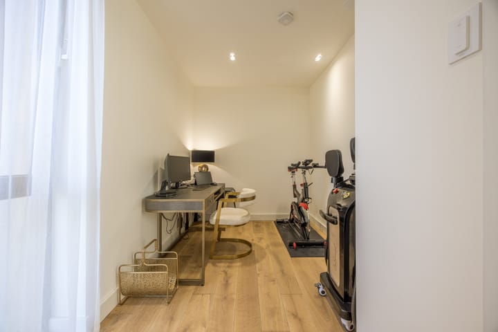 Foto 93 van Mattenbiesstraat 140