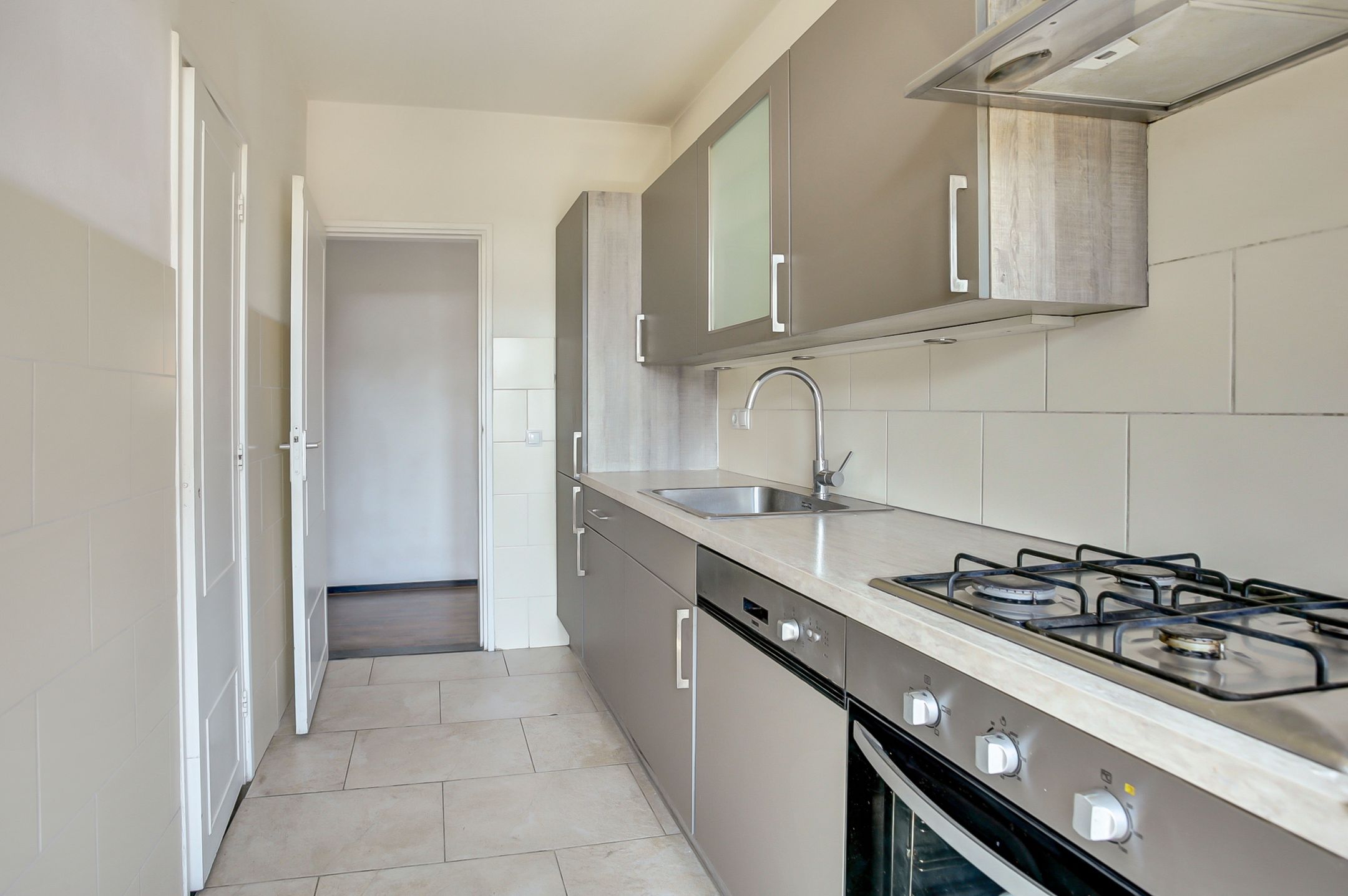 Photo 15 of Aubadestraat 126