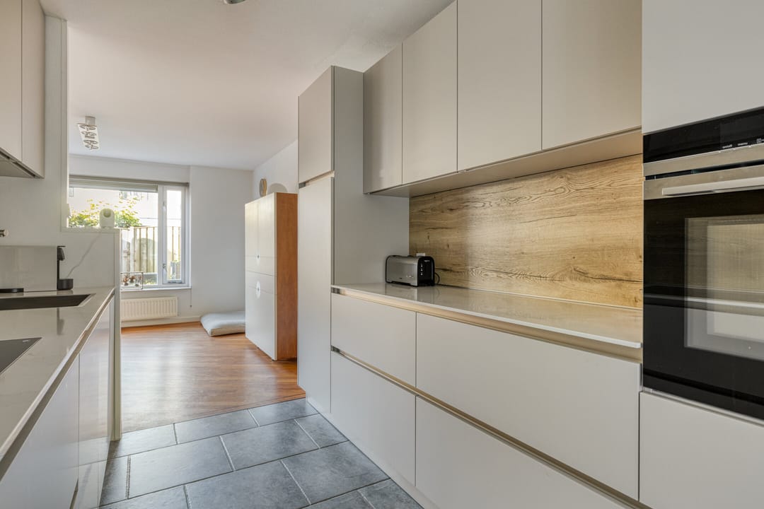 Photo 13 of Cardiffstraat 32