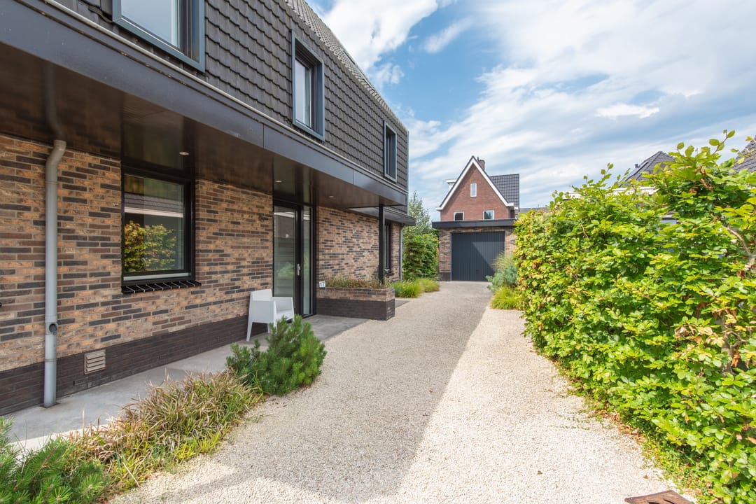 Photo 7 of Sleedoorn 17