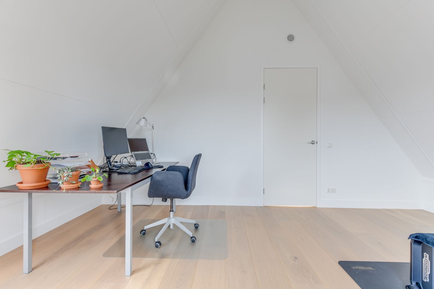 Photo 49 of Sleedoorn 17