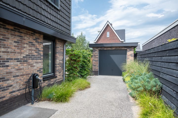 Foto 50 van Sleedoorn 17