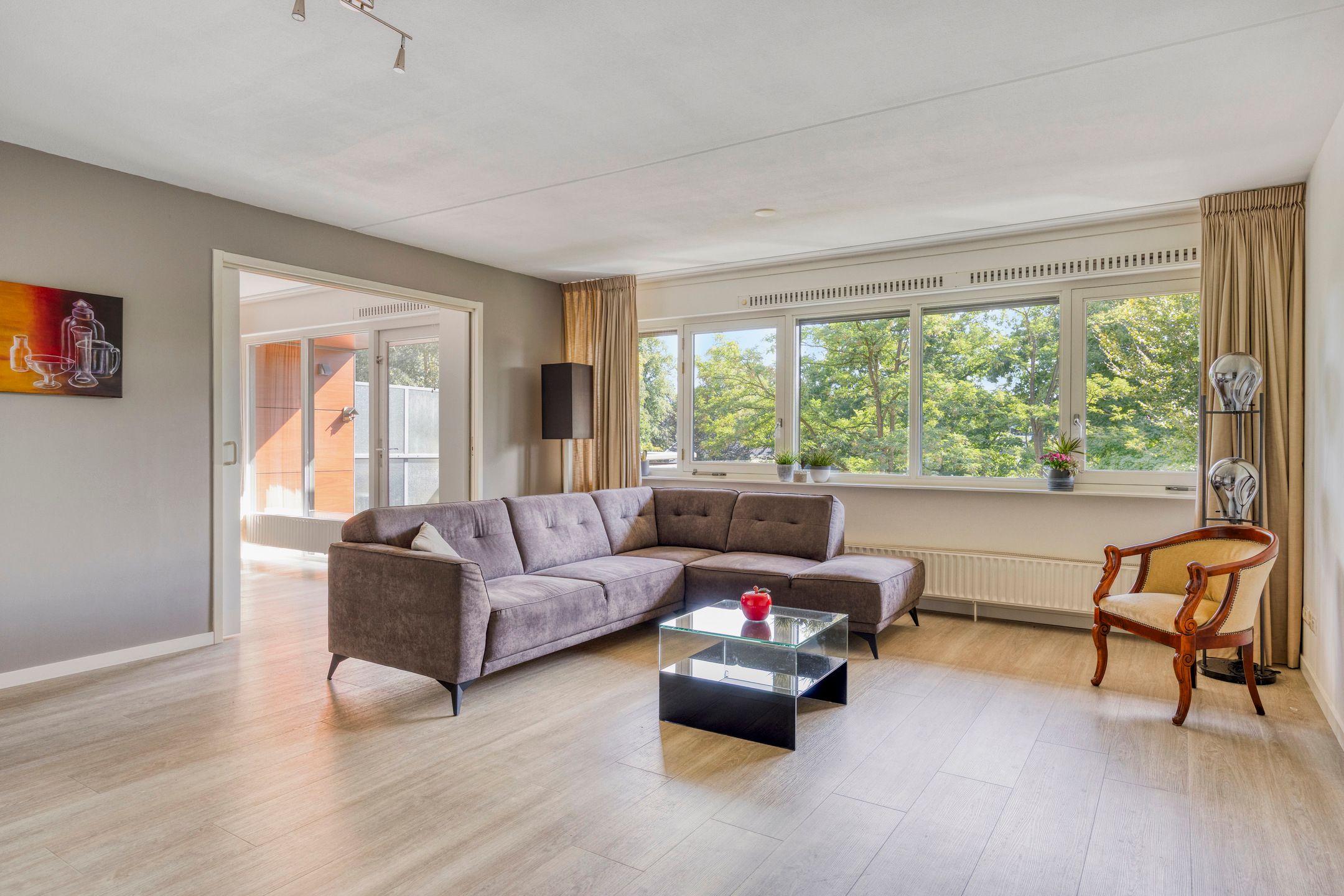 Photo 3 of Burgemeester van Dijkeplein 76