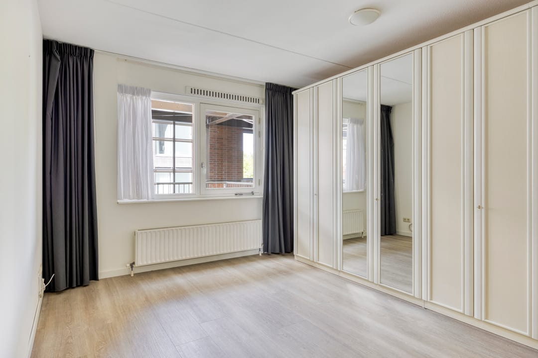 Photo 16 of Burgemeester van Dijkeplein 76