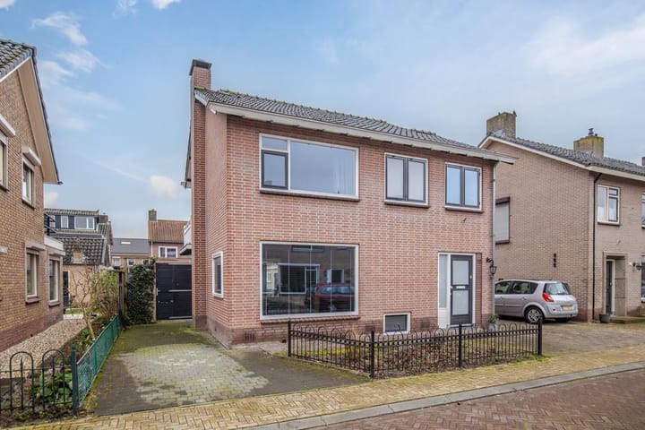 Foto 6 van Poelsstraat 12