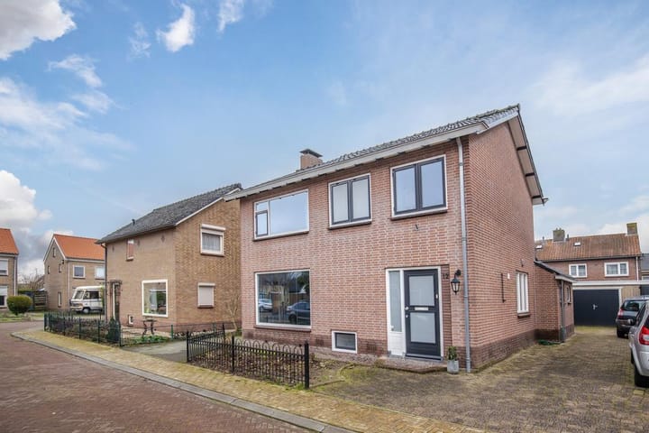 Foto 7 van Poelsstraat 12