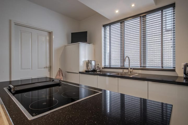 Foto 18 van Poelsstraat 12