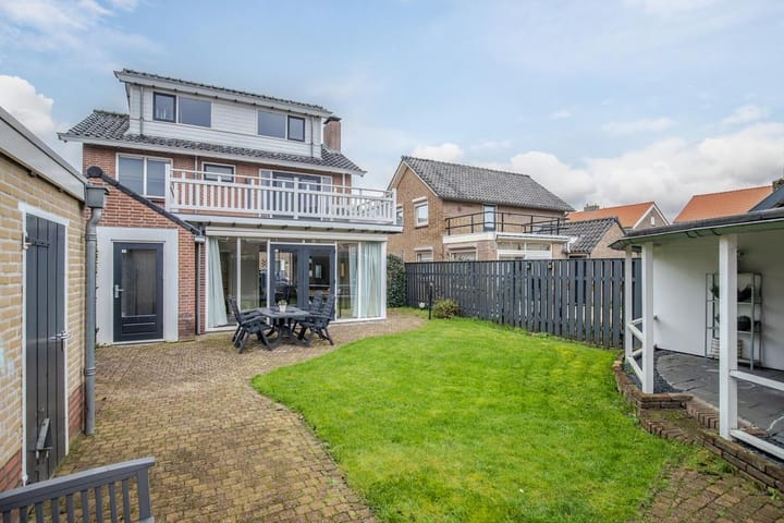 Foto 25 van Poelsstraat 12