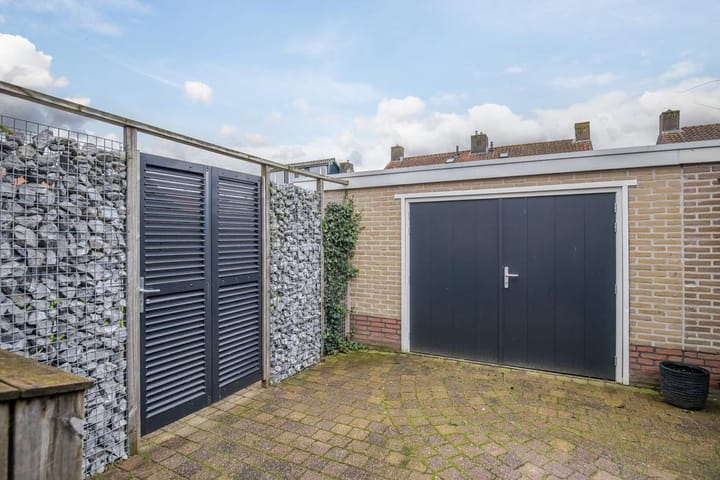 Foto 28 van Poelsstraat 12