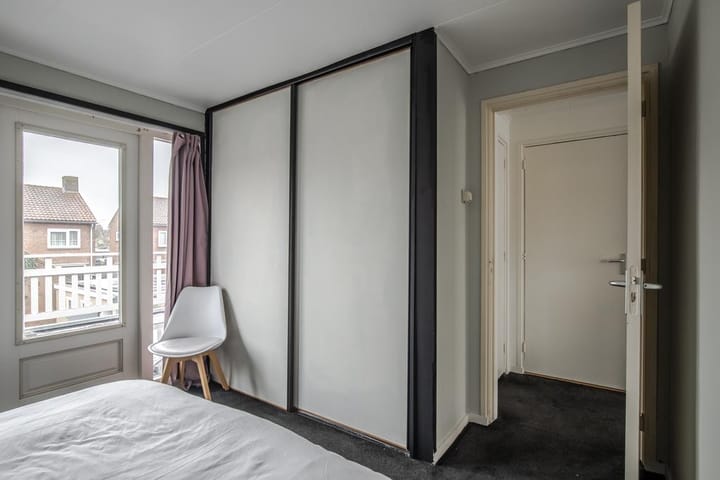 Foto 31 van Poelsstraat 12