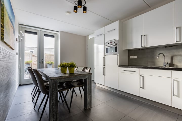 Photo 15 of Marinestraat 4-F