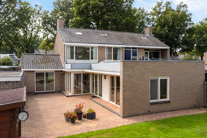 Foto 2 van Keurnotenlaan 2