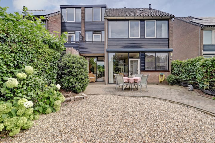 Foto 2 van Tuinfluiterstraat 93