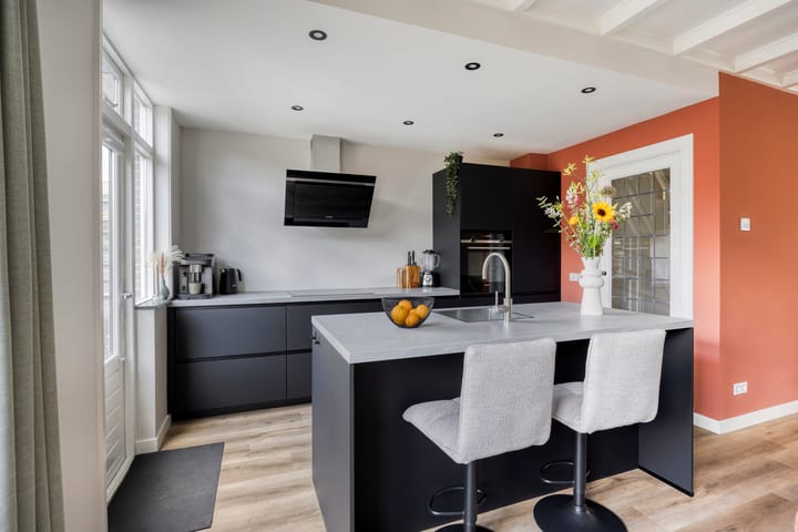 Foto 16 van Ambonstraat 12