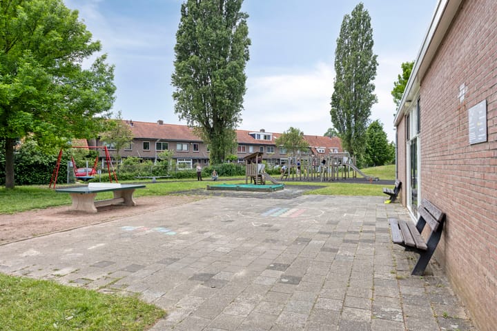 Foto 35 van Ambonstraat 12