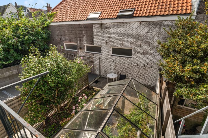 Foto 38 van Roggeveenstraat 160