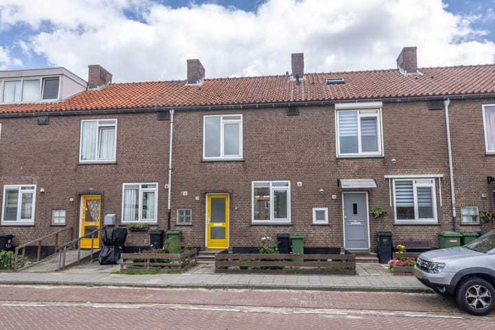 Photo 1 of Burgemeester Van Leeuwenlaan 220