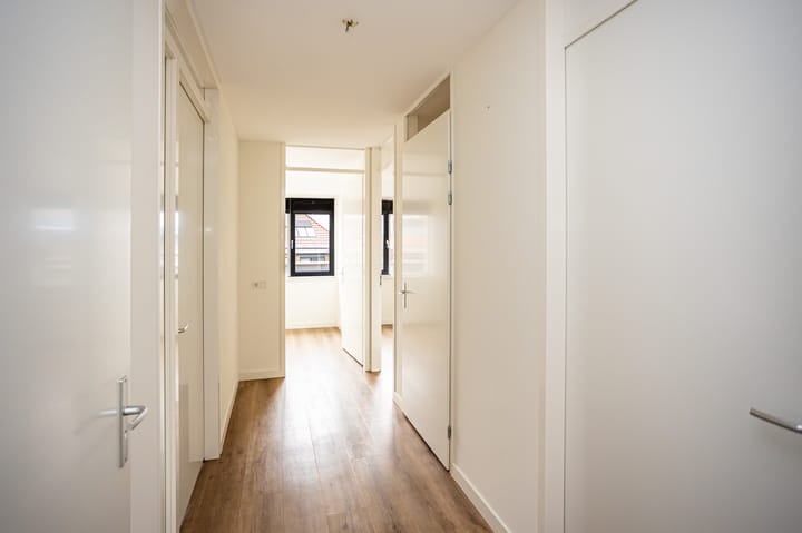 Photo 11 of Kloosterstraat 9-J