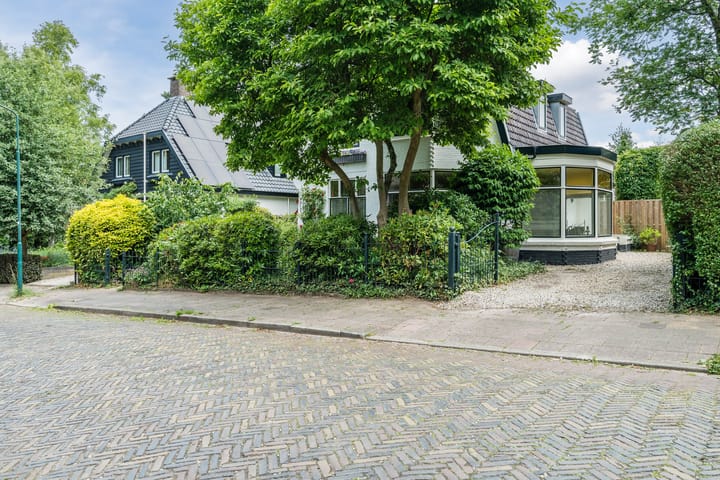 Foto 76 van van Straelenlaan 25