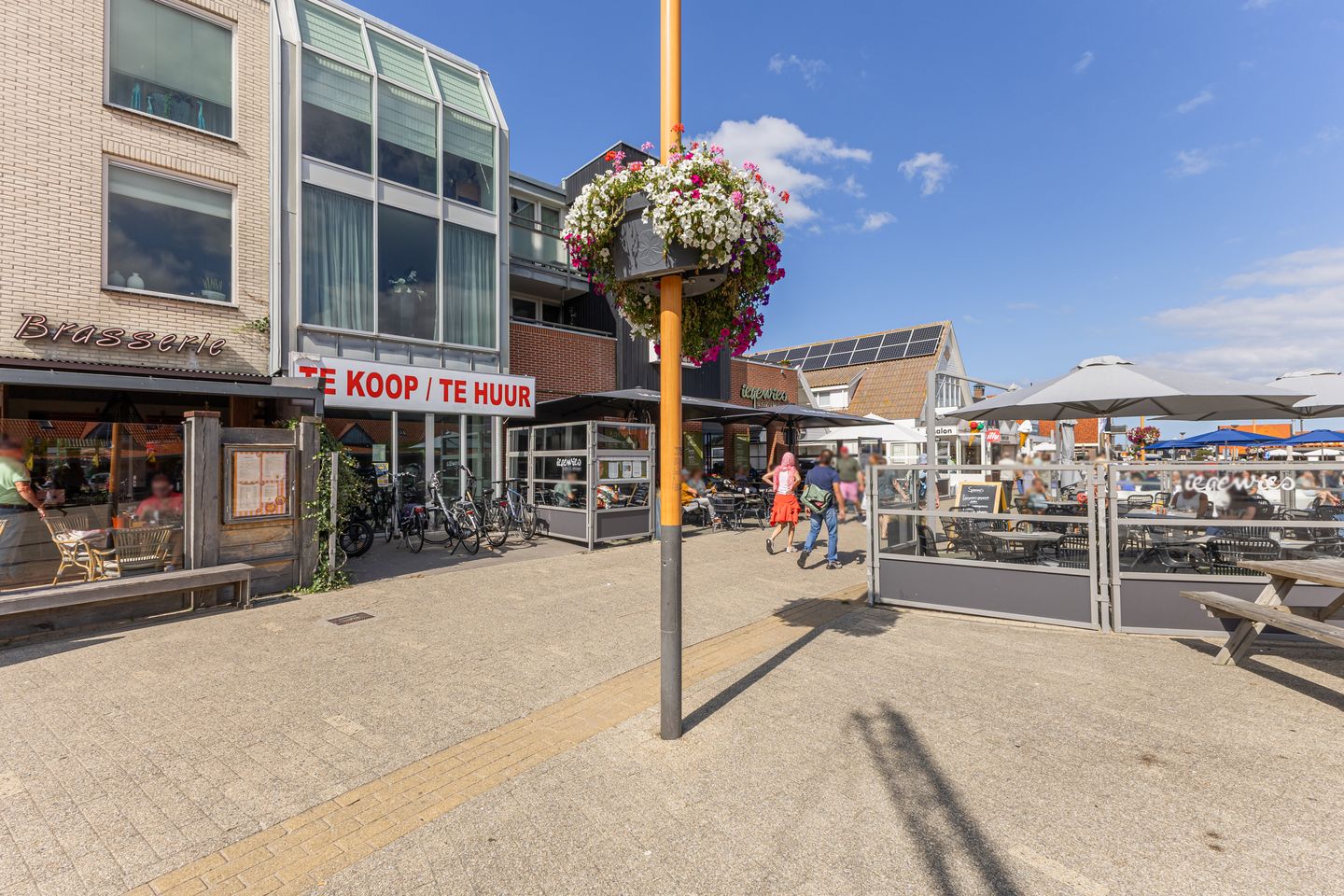 Bekijk foto 3 van Dorpsplein 19