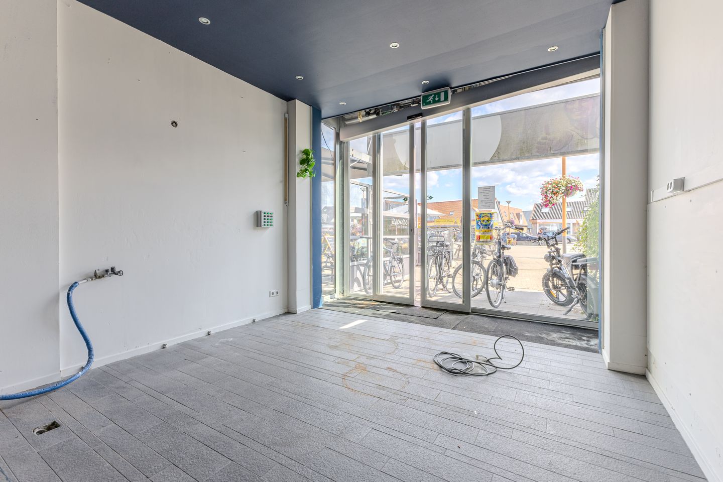 Bekijk foto 5 van Dorpsplein 19