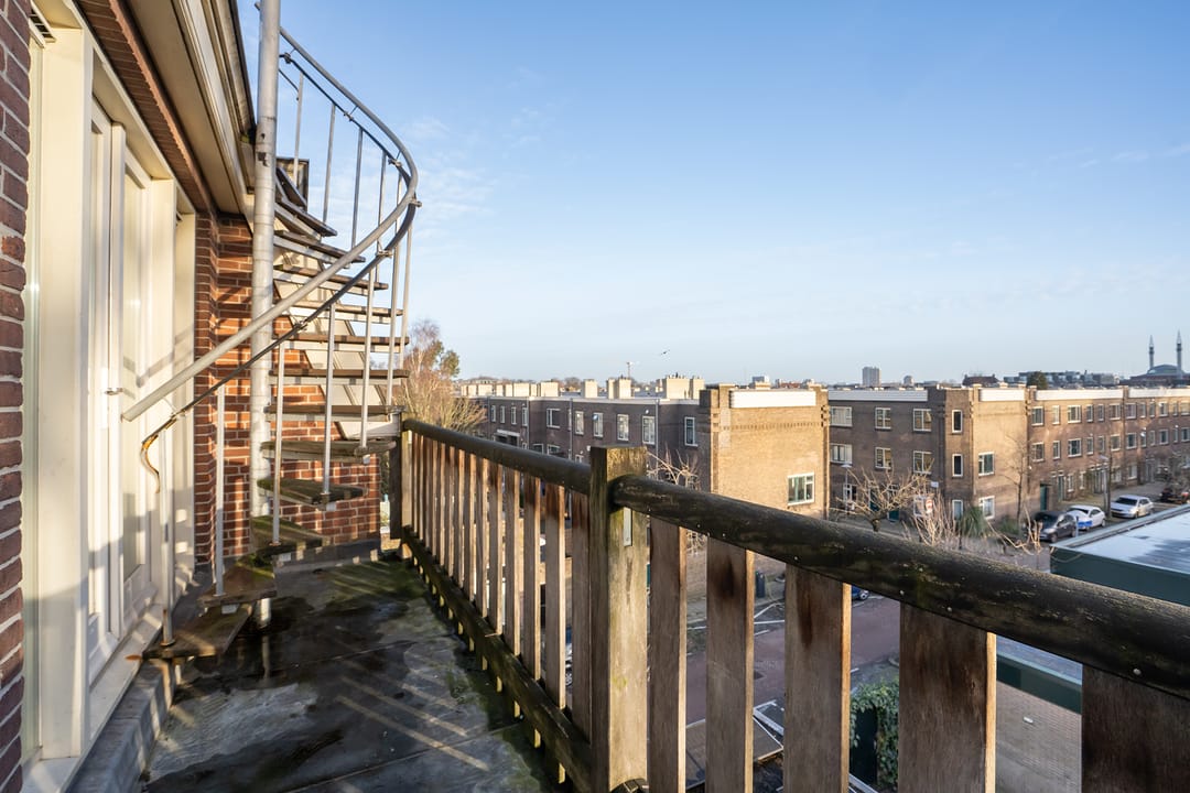 Photo 37 of Jan Pieterszoon Coenstraat 27