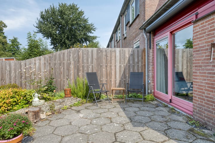 Foto 23 van Weegbree 52