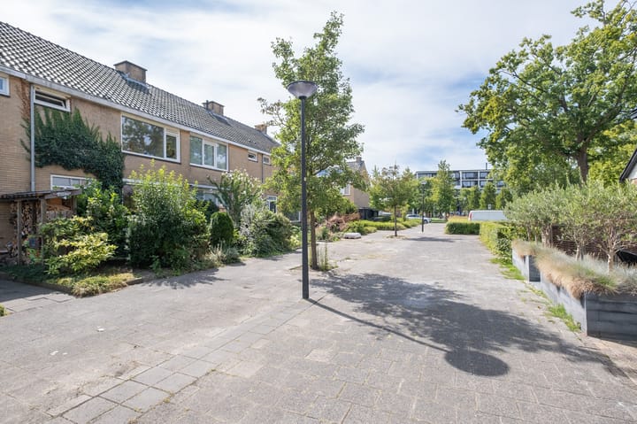 Foto 39 van Azalealaan 6