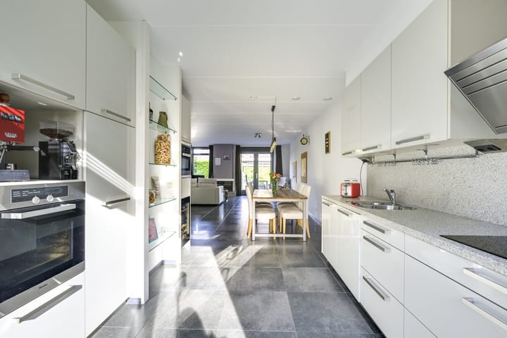 Foto 3 van Mattenbieslaan 47