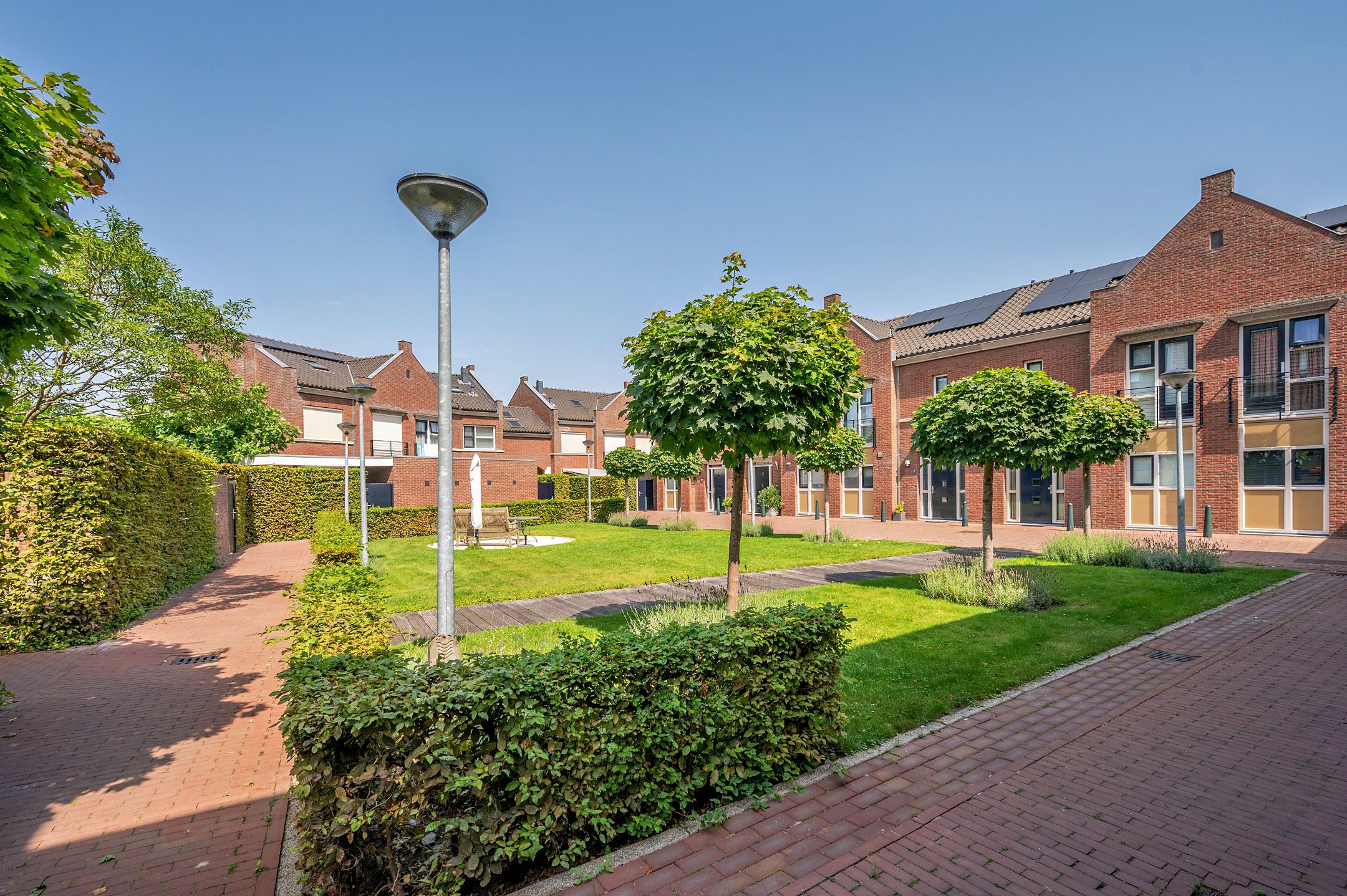 Foto 3 van Biest 106-C