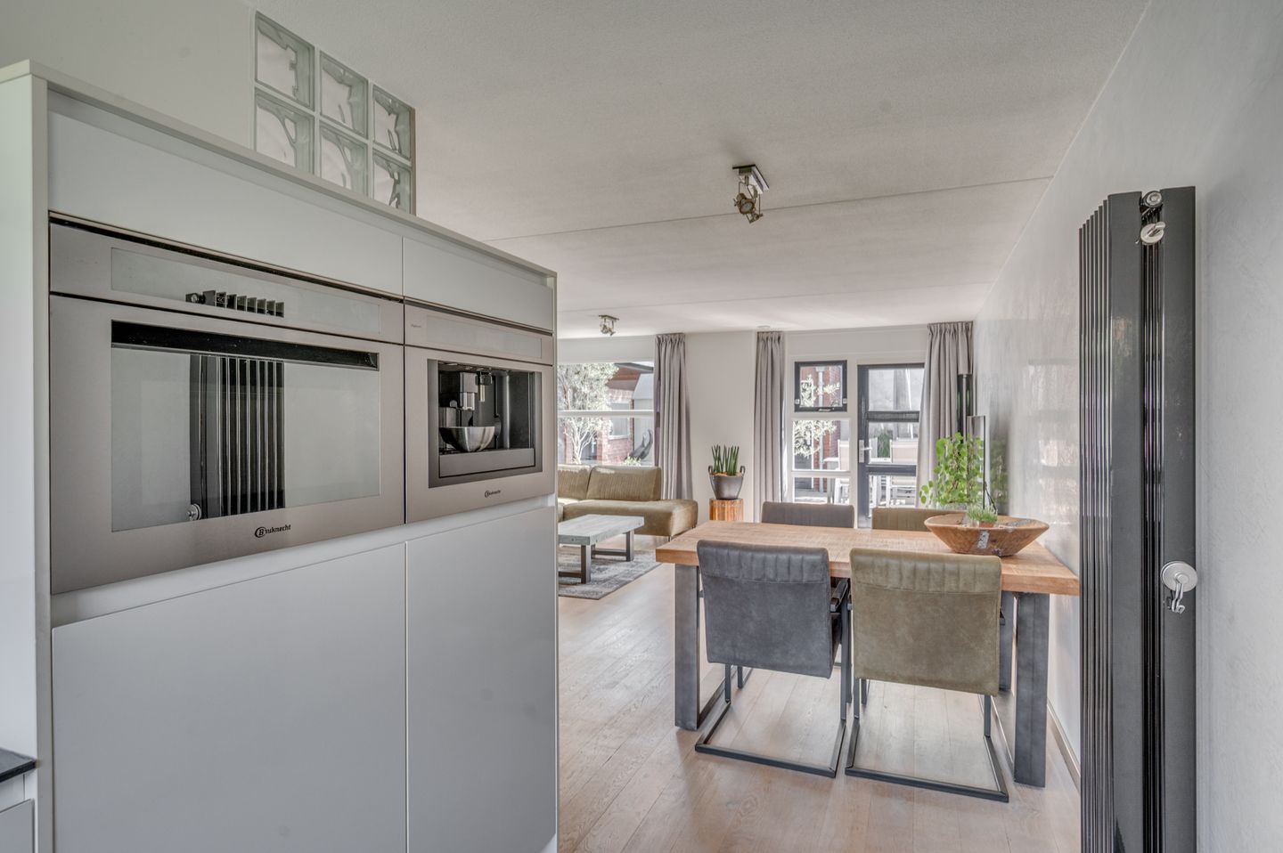 Foto 14 van Biest 106-C